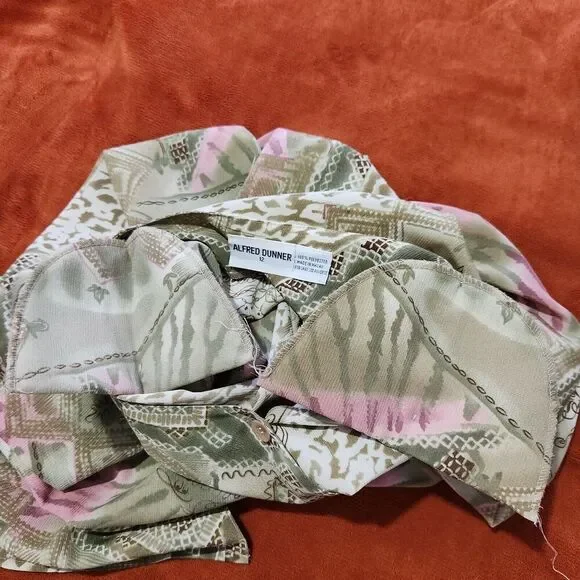 Alfred Dunner Blouse For Women Size 12 Lightweight Short Sleeve - Picture 9 of 9